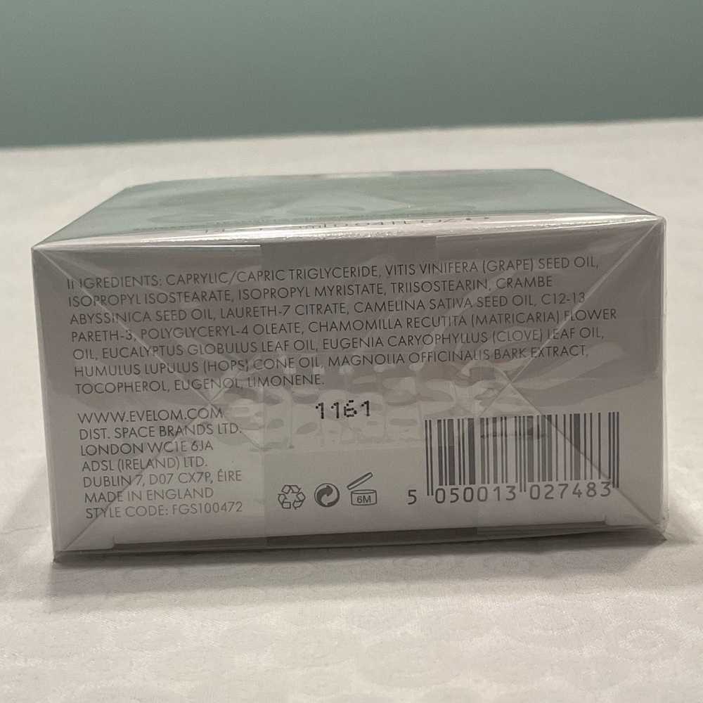 Eve Lom Cleansing Oil Capsules - Picture 3 of 5